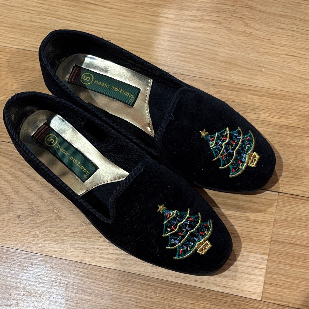 Basic Editions Black Velvet Holiday Loafers
